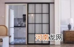 上轨道推拉门拉不动了怎么弄