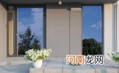 单向玻璃膜是贴在里面还是外面