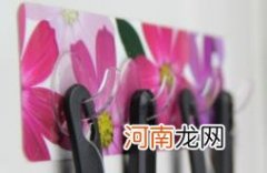 贴在墙上的无痕贴怎么去除