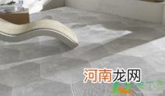 瓷砖崩了一点缺口正常吗