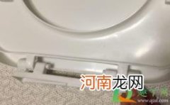 马桶盖松动了怎样拧紧