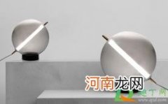 led灯打开只发弱光不亮是受潮了吗