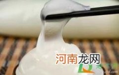 墙布上的糯米胶胶印怎么去除