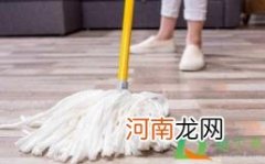 地板用什么拖干净又不滑