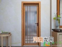 厕所门是玻璃门能不能看到里面