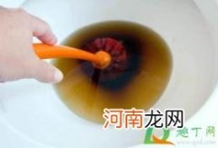马桶结石厚垢怎么清理