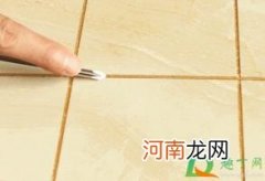 美缝剂要用开水浸泡后再使用吗