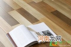复合木地板需要打蜡保养吗