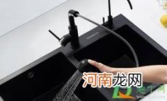 厨房换水槽麻烦吗