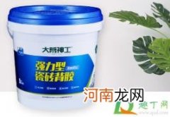 瓷砖背胶刷了10天还有效果吗