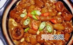 猪尾巴煲汤放什么煲