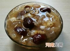 红枣莲子银耳蛋茶的做法