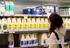 四招选购安全牛奶饮品