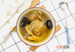 鸽子汤不能放什么食材一起炖