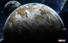 吃了一只大闸蟹后吃了碗面条过了半个小时又喝了半杯农夫果园果蔬饮料 吃螃